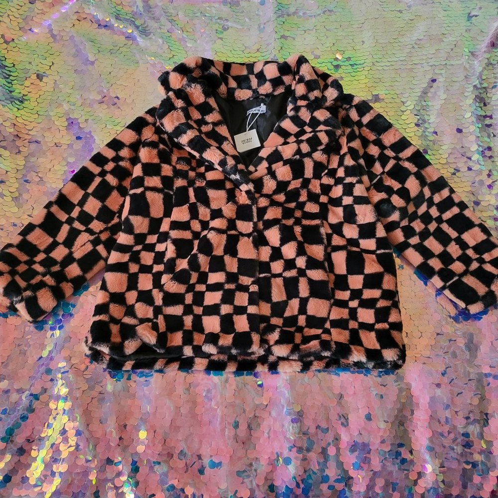 NWT Girlfriend Material (ASOS) Wavy Checkerboard Short Coat
